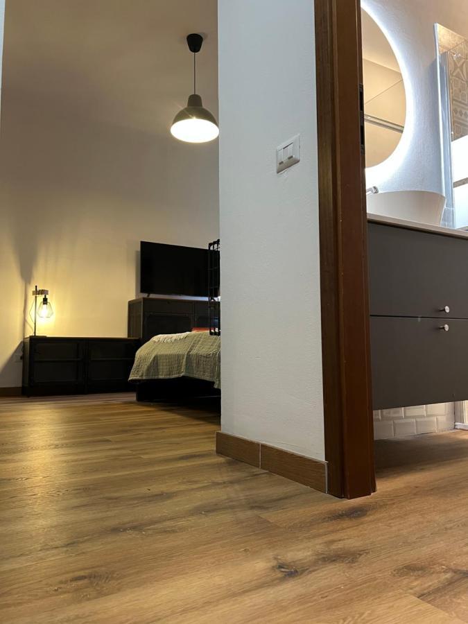 Stylish Apartment 3 Km Away From Duomo - Netflix, Wi-Fi, All Comforts Included 밀라노 외부 사진