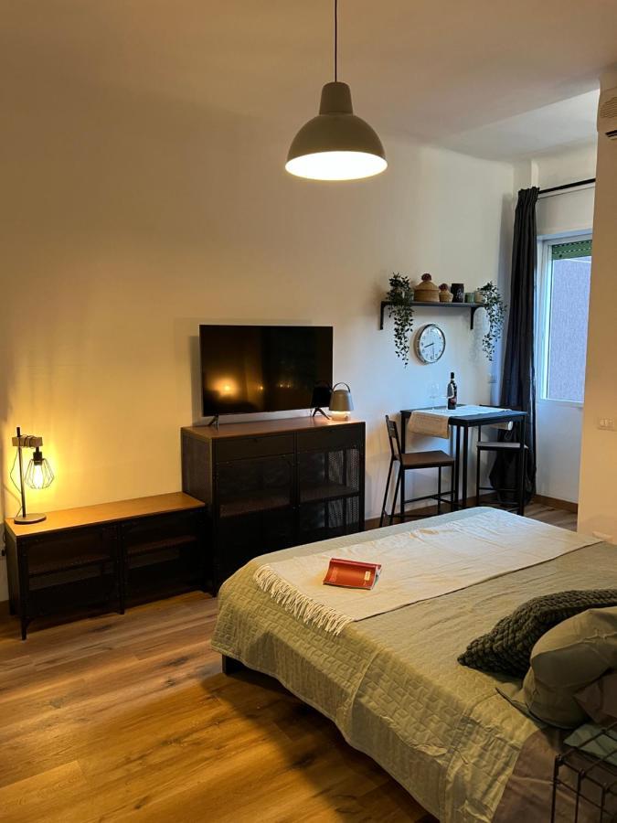 Stylish Apartment 3 Km Away From Duomo - Netflix, Wi-Fi, All Comforts Included 밀라노 외부 사진