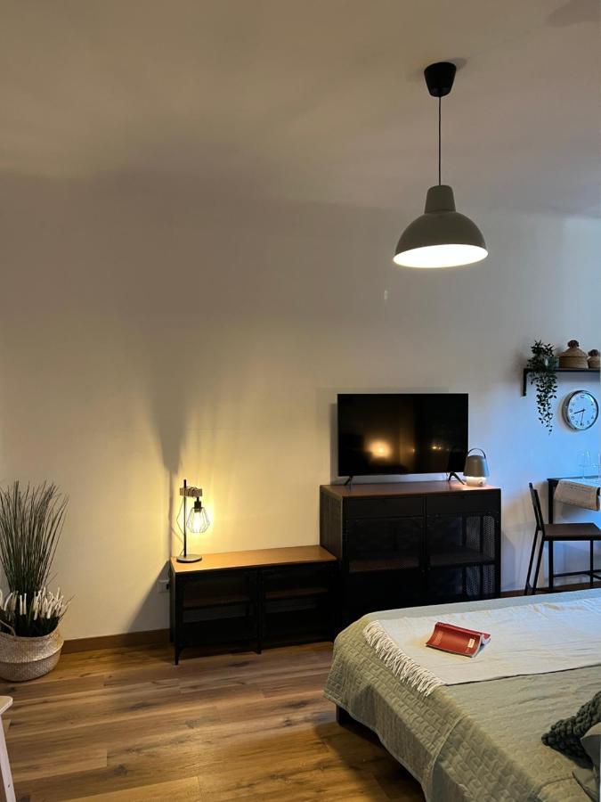 Stylish Apartment 3 Km Away From Duomo - Netflix, Wi-Fi, All Comforts Included 밀라노 외부 사진