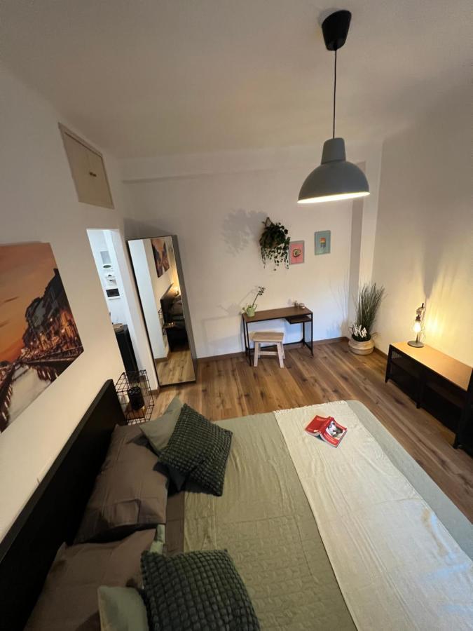 Stylish Apartment 3 Km Away From Duomo - Netflix, Wi-Fi, All Comforts Included 밀라노 외부 사진