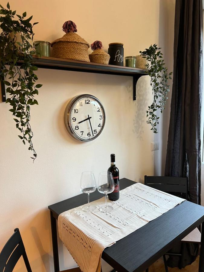 Stylish Apartment 3 Km Away From Duomo - Netflix, Wi-Fi, All Comforts Included 밀라노 외부 사진